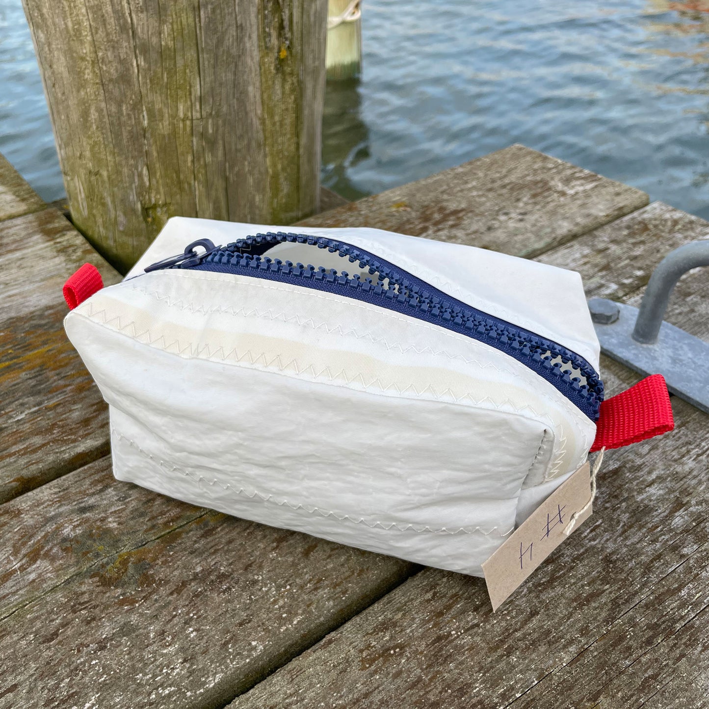 Necessär #4